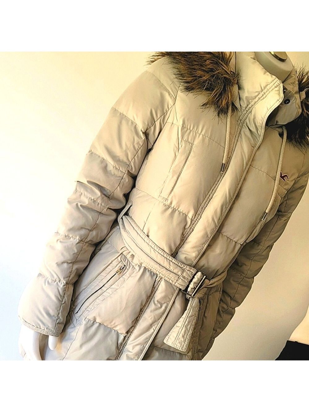 Hollister Women's Down Belted Hoodie Puffer Coat Size M
